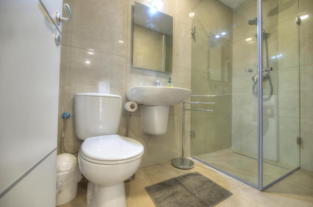 Brand New And Tastefully Furnished 2 Bedroom Apartment Ddif1-2 Gzira Exterior photo