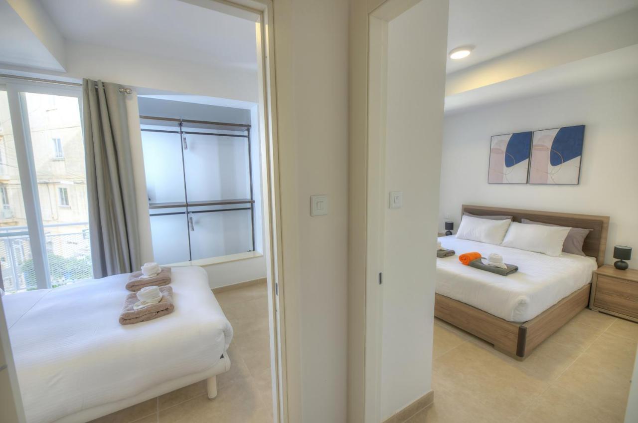 Brand New And Tastefully Furnished 2 Bedroom Apartment Ddif1-2 Gzira Exterior photo